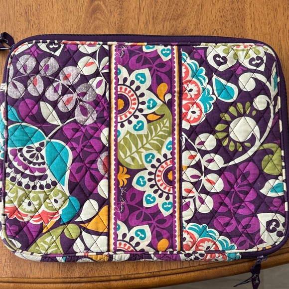 Vera Bradley Colorful Floral Tablet Sleeve - Picture 1 of 1